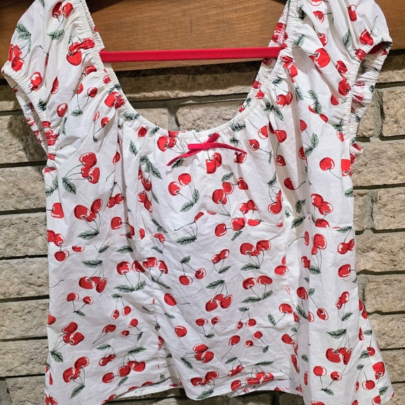 🍒 Hell Bunny White Blouse with Red Cherry Pattern - Picture 3 of 7